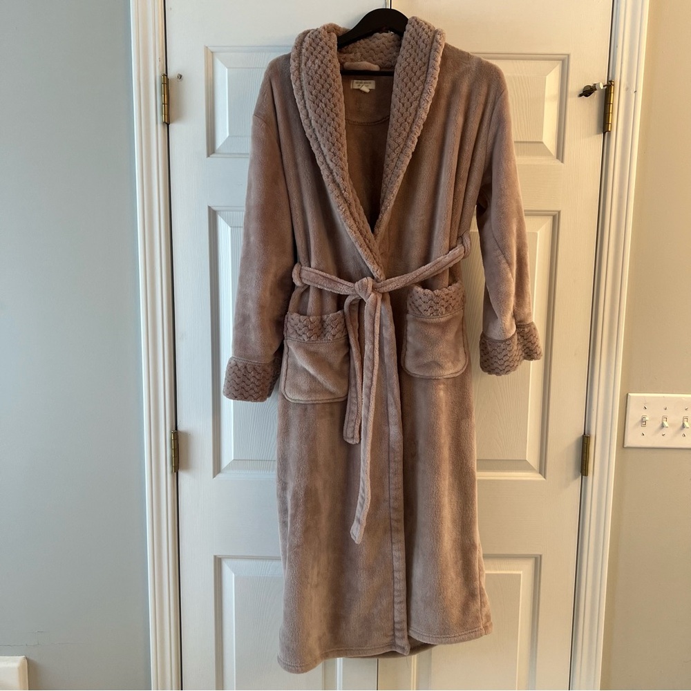 Richie House Women’s Plush Bathrobe